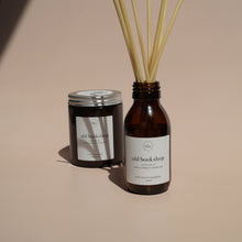 Load image into Gallery viewer, old bookshop reed diffuser
