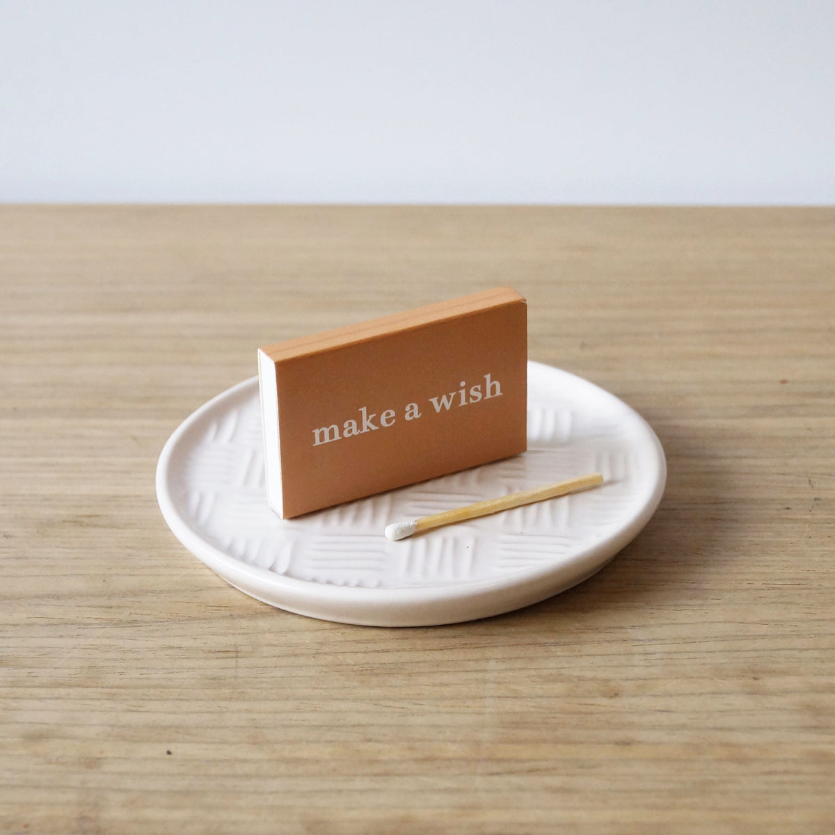 STATEMENT MATCHES. Ideal for gifting.