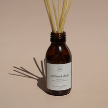 Load image into Gallery viewer, old bookshop reed diffuser
